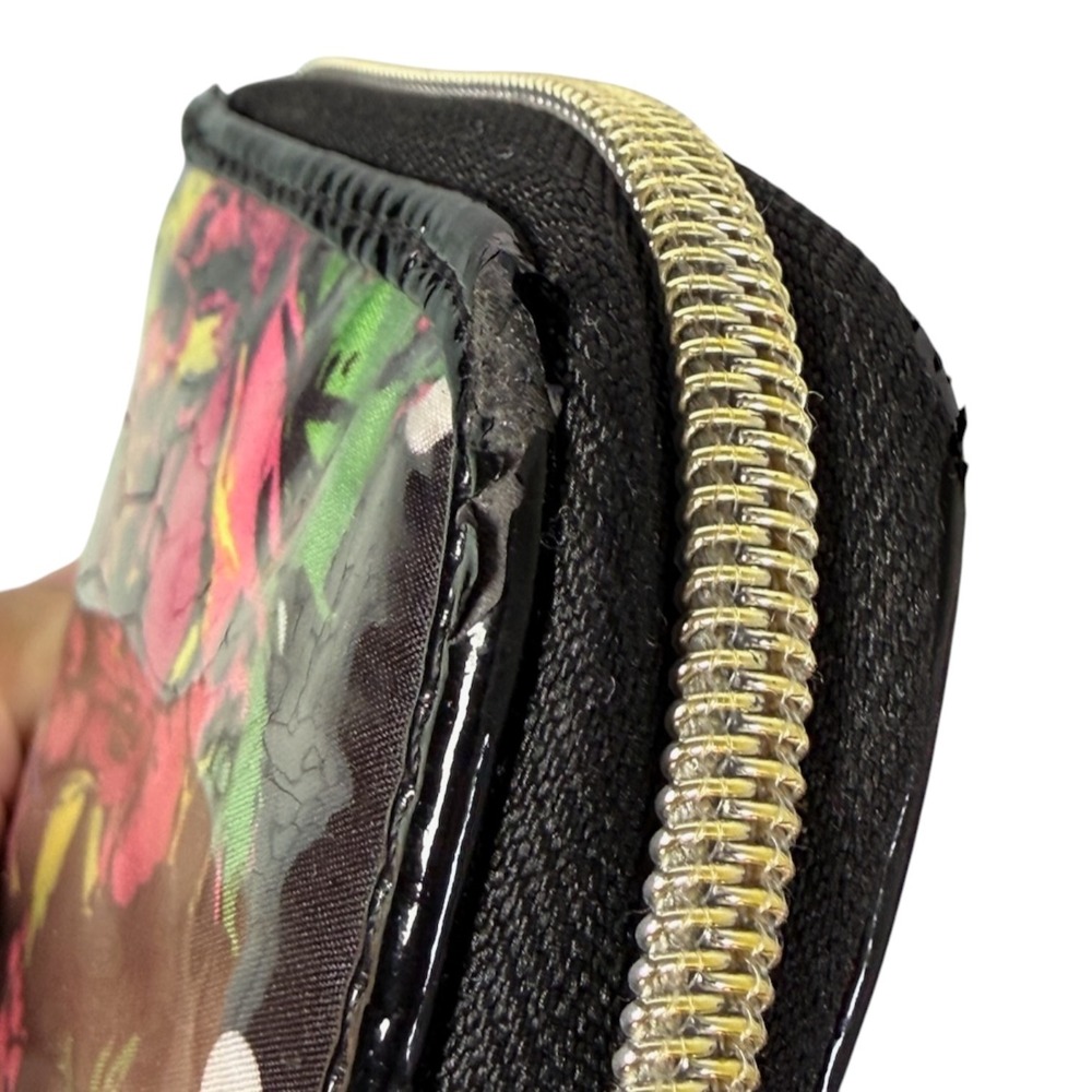 Betsey Johnson Zip Around Accordion Wallet Black Floral Polka Dot Kitschy Vinyl - Picture 5 of 12